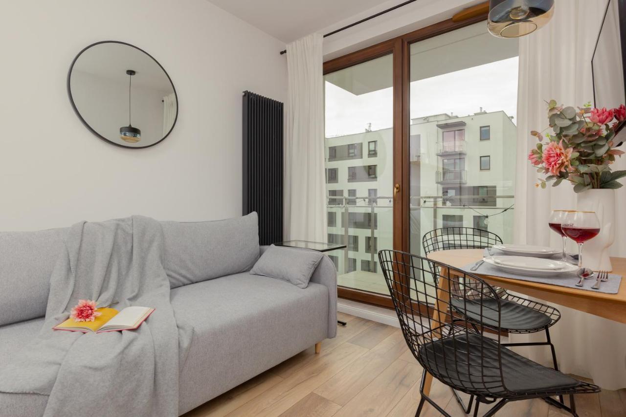 Forum Wola Jana Kazimierza Apartment By Noclegi Renters Варшава Экстерьер фото